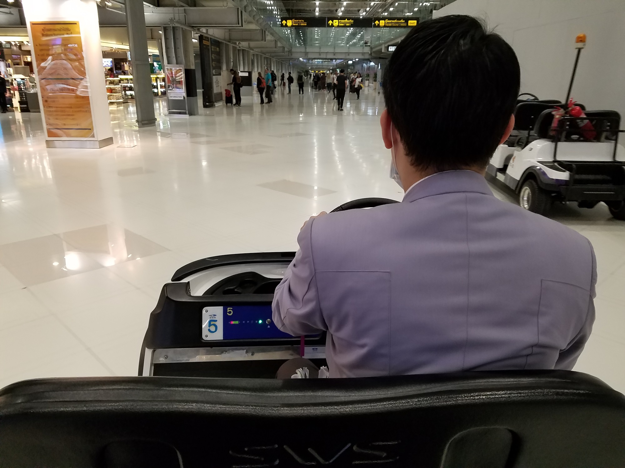 [Randy飛行紀錄] Thai Airways Royal First Lounge BKK 泰國國際航空皇家頭等艙貴賓室巡禮 & Thai ...